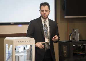 0416300-todd-3d-bioprinter3